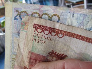 Show me the MONEY! 30 MIL pesos = approx US $20 - Bogota, Colombia
